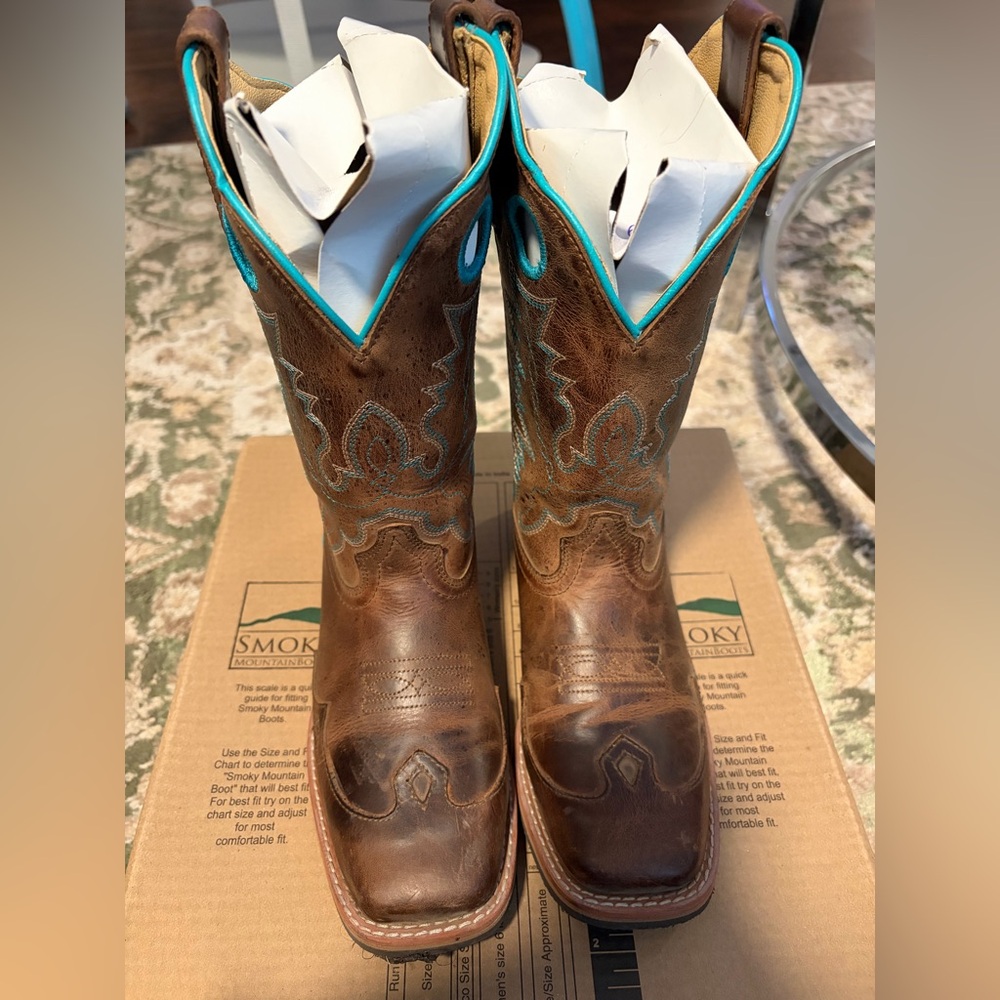 Women’s Brown Leather Western Boots with Turquoise Trim